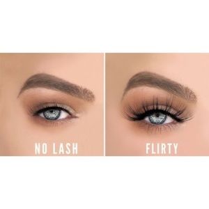 🌸LAVAA BEAUTY Flirty Lash Set🌸
